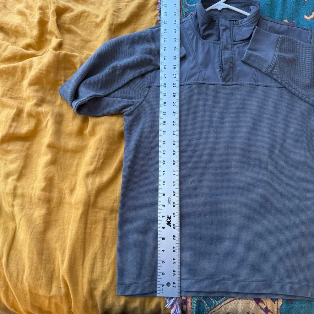 Banana Republic Mens Gray Waffle Knit Mixed Media Quarter‎ Zip Pullover M